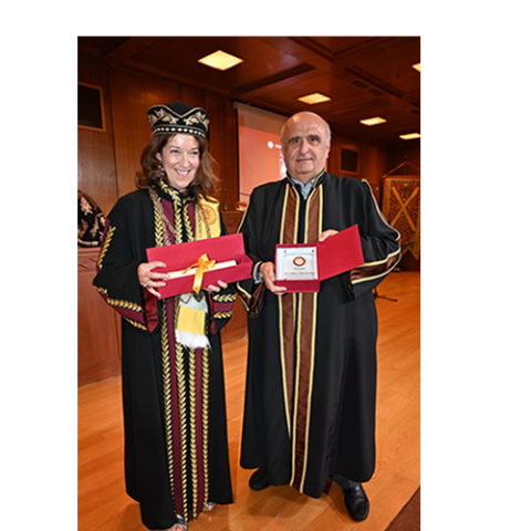 Τελετή αναγόρευσης, Victoria J. Hislop, Πρύτανης Χρήστος Μπούρας