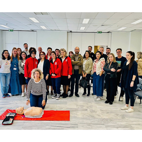 Εκπαιδευτικά σεμινάρια βασικής υποστήριξης της Ζωής και εκπαίδευσης στη χρήση Αυτόματου Εξωτερικού Απινιδωτή για τα μέλη ΔΕΠ και τους εργαζόμενους του Πανεπιστημίου Πατρών, στο Συνεδριακό και Πολιτιστικό Κέντρο του Ιδρύματος
